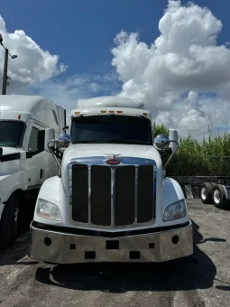 Used 2017 Peterbilt 579 Sleeper near Hialeah, Florida