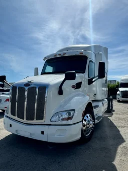 Used 2019 Peterbilt 579 Sleeper near Hialeah, Florida