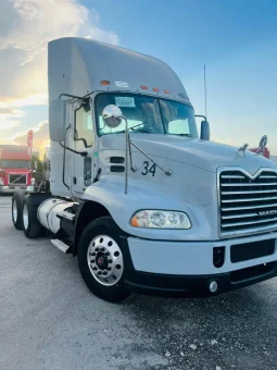 Used 2011 Mack CXU613 Day Cab in Hialeah, Florida