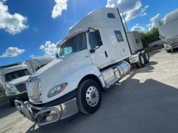 Used 2018 International Prostar Sleeper in Hialeah, Florida