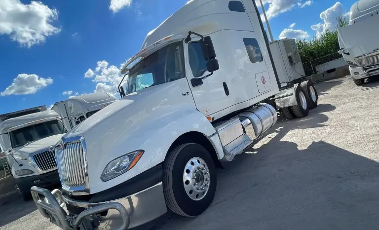 
								Used 2018 International Prostar Sleeper in Hialeah, Florida full									