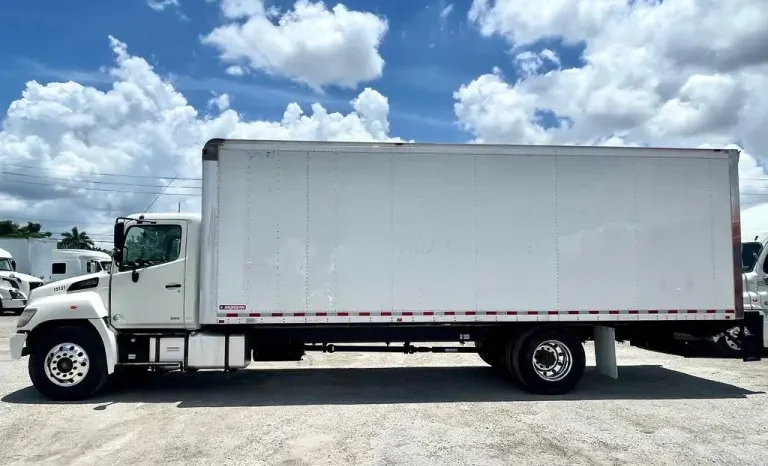 
								Used 2015 Hino 258 Box Truck in Hialeah, Florida full									