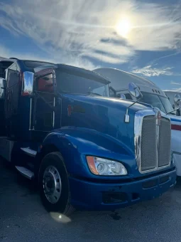 Used 2014 Kenworth T660 Sleeper in Hialeah, Florida