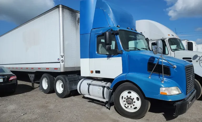 
								Used 2007 Volvo VNL Day Cab in Hialeah, Florida full									