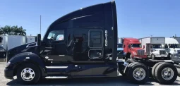 Used 2018 Kenworth T680 Sleeper in Hialeah, Florida