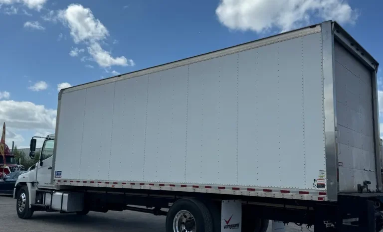 
								Used 2018 Hino Box Box Truck near Hialeah, Florida full									