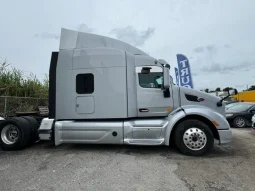 Used 2019 Peterbilt 579 Sleeper near Hialeah, Florida