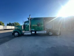 Used 2024 Kenworth W900 Sleeper near Hialeah, Florida