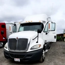 Used 2014 International Prostar Sleeper in Hialeah, Florida