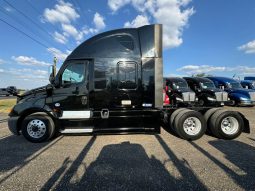 Used 2019 Freightliner Cascadia Sleeper in Von Ormy, Texas