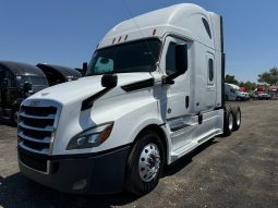 Used 2019 Freightliner Cascadia 126 Sleeper in Von Ormy, Texas