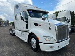 Used 2013 Peterbilt 587 Sleeper in Von Ormy, Texas