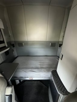 Used 2019 Kenworth T680 Sleeper in Von Ormy, Texas