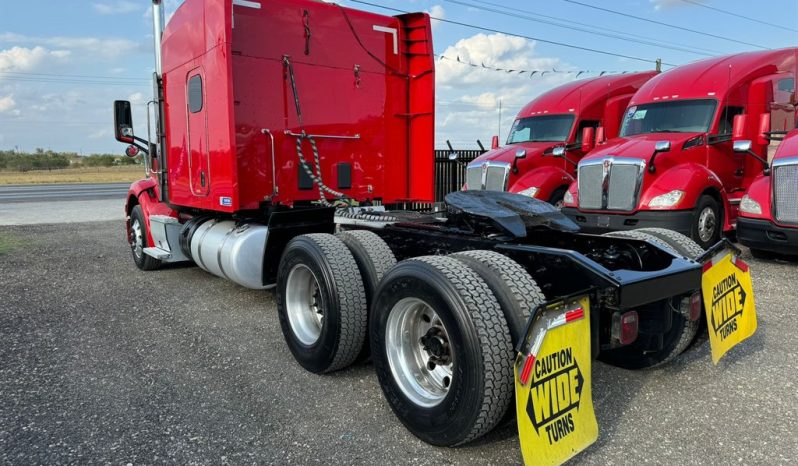 
								Used 2018 Peterbilt 579 Sleeper in Von Ormy, Texas full									