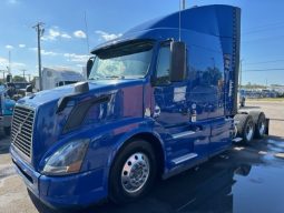 Used 2016 Volvo VNL64t Sleeper in Tampa, Florida