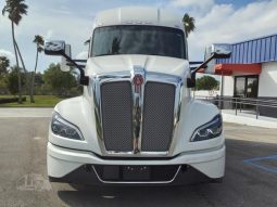 New 2024 Kenworth T680 Sleeper in LLC – Fort Pierce Florida