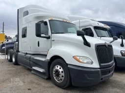 Used 2020 International LT Sleeper in Fontana, California