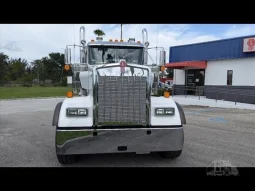 New 2025 Kenworth W900 Day Cab in LC – Fort Pierce Florida