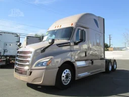 Used 2020 Freightliner Cascadia 126 Sleeper in Fontana, California