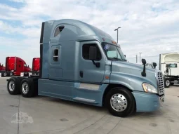 Used 2014 Freightliner Cascadia 125 Sleeper in Pharr, Texas