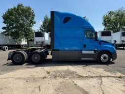 Used 2020 Freightliner Cascadia 126 Sleeper in Red Oak Texas