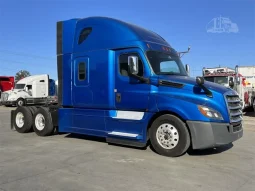 Used 2019 Freightliner Cascadia 126 Sleeper in Fontana, California