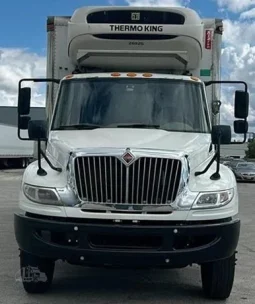 Used 2016 International DURASTAR 4300 Box Truck in Alamo, Texas