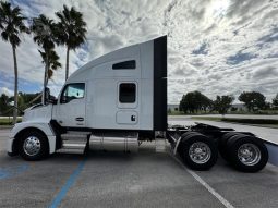 New 2024 Kenworth T680 Sleeper in Fort Lauderdale, Florida