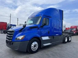 Used 2019 Freightliner Cascadia 126 Sleeper in Fontana, California