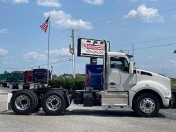 New 2025 Kenworth T880 Day Cab in Mardela Springs, Maryland