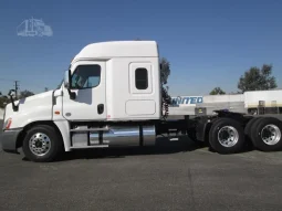 Used 2019 Freightliner Cascadia 125 Sleeper in Fontana, California