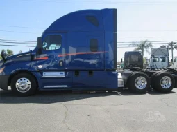 Used 2020 Freightliner Cascadia 126 Sleeper in Fontana, California