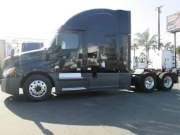 Used 2020 Freightliner Cascadia 126 Sleeper in Fontana, California