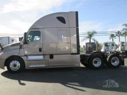 Used 2020 Freightliner Cascadia 126 Sleeper in Fontana, California