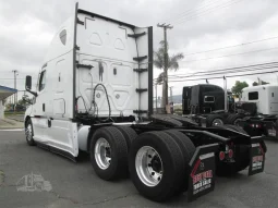 Used 2020 Freightliner Cascadia 126 Sleeper in Fontana, California