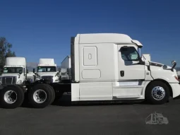 Used 2019 Freightliner Cascadia 126 Sleeper in Fontana, California