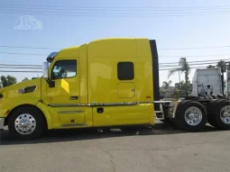 Used 2019 Peterbilt 579 Sleeper in Fontana, California