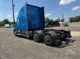 Used 2020 Freightliner Cascadia 126 Sleeper in Red Oak Texas