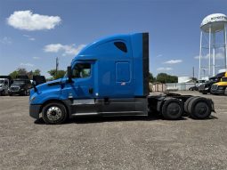 Used 2020 Freightliner Cascadia 126 Sleeper in Red Oak Texas