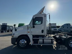 Used 2016 Freightliner Cascadia 125 Day Cab in Alamo, Texas