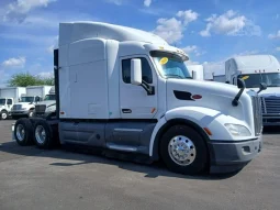 Used 2016 Peterbilt 579 Sleeper in Alamo, Texas