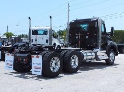 New 2025 Kenworth T880 Day Cab in Naples, Florida