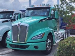 New 2025 Kenworth T680 Day Cab in Naples, Florida