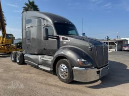 Used 2014 Kenworth T680 Sleeper in Alamo, Texas