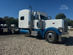 Used 2009 Peterbilt 389 Sleeper in Red Oak Texas