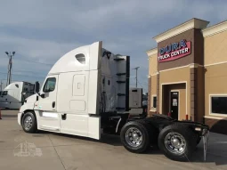 Used 2015 Freightliner Cascadia 125 Sleeper in Pharr, Texas