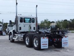 New 2025 Kenworth T680 Day Cab in Naples, Florida