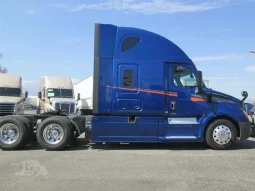 Used 2020 Freightliner Cascadia 126 Sleeper in Fontana, California