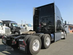 Used 2020 Freightliner Cascadia 126 Sleeper in Fontana, California