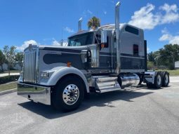 New 2025 Kenworth W900 Sleeper in LLC – Fort Pierce Florida